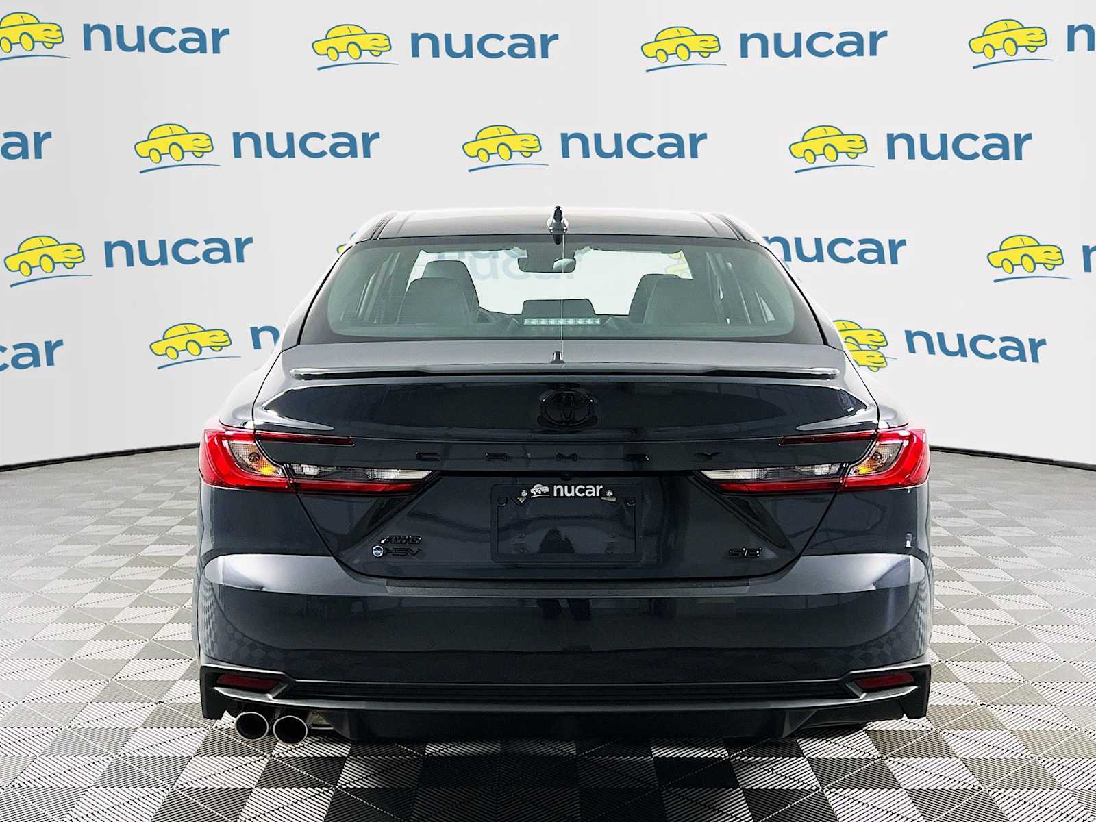 2025 Toyota Camry SE - Photo 5