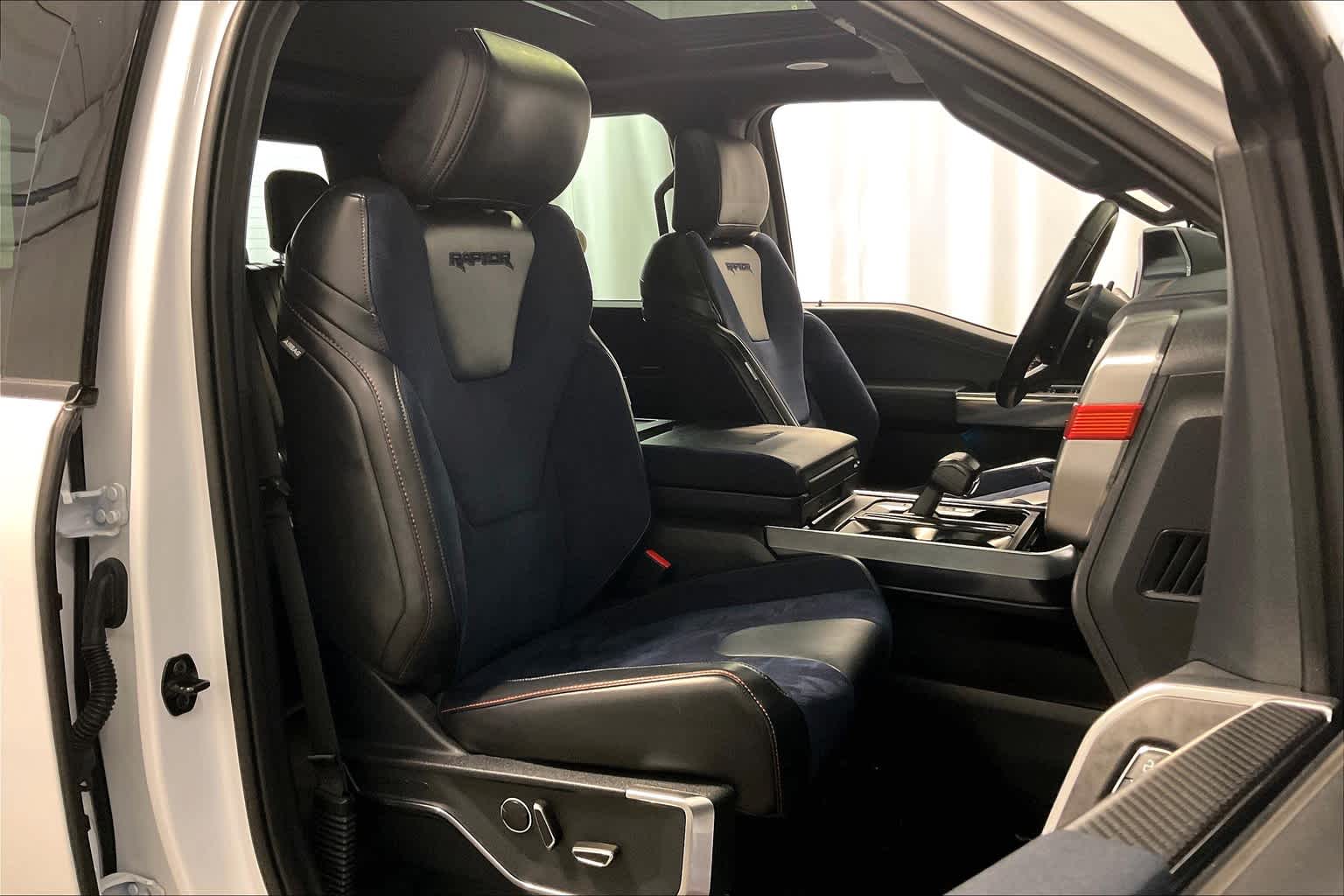 2022 Ford F-150 Raptor - Photo 11