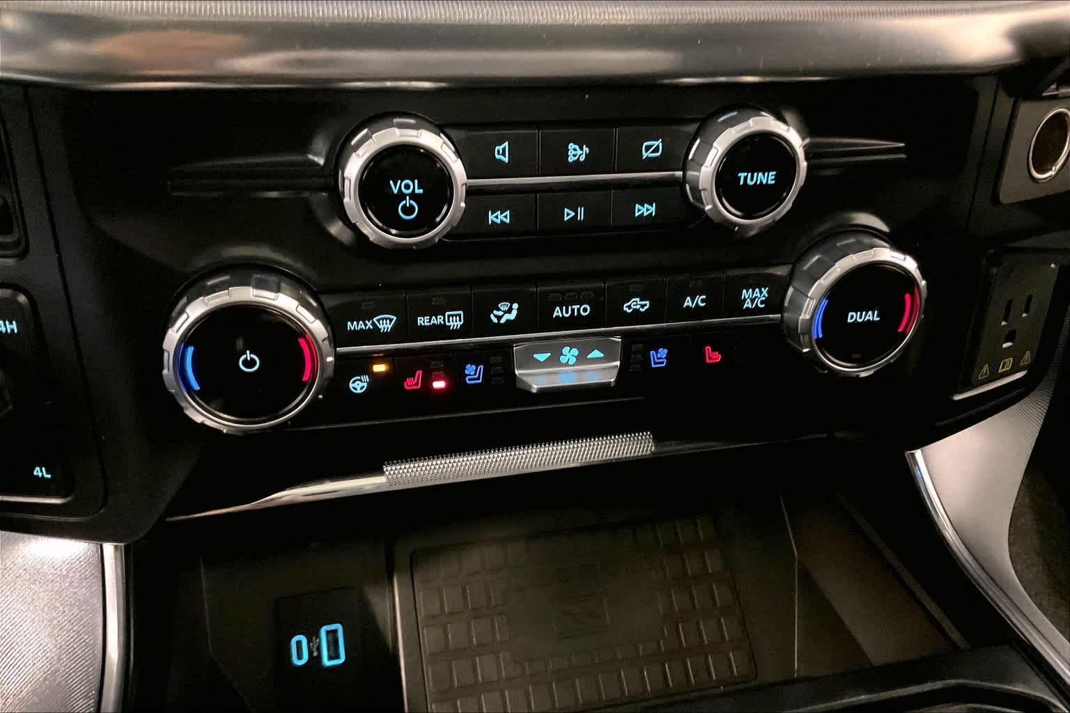 2022 Ford F-150 Raptor - Photo 26
