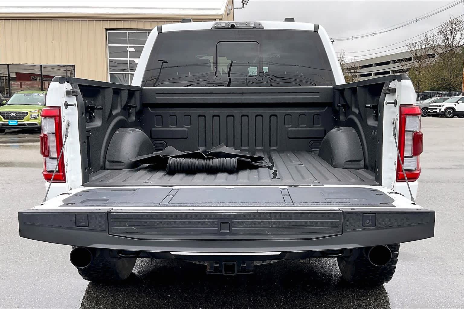 2022 Ford F-150 Raptor - Photo 32