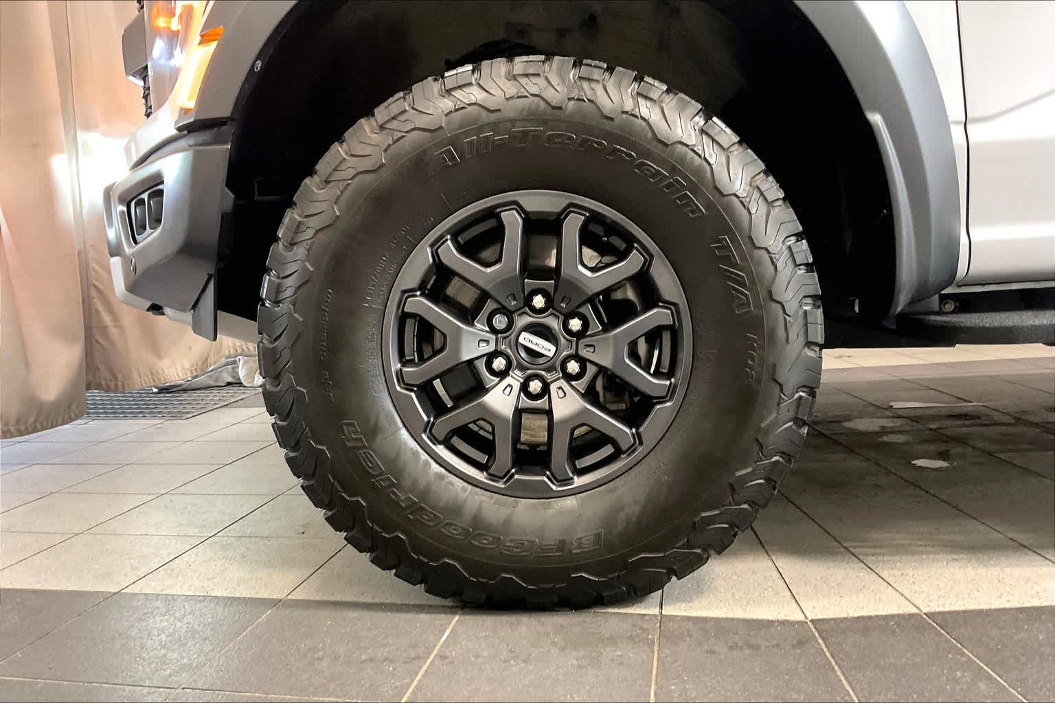 2022 Ford F-150 Raptor - Photo 7