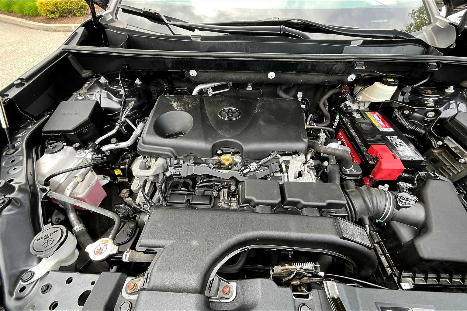2021 Toyota RAV4 XLE - Photo 29