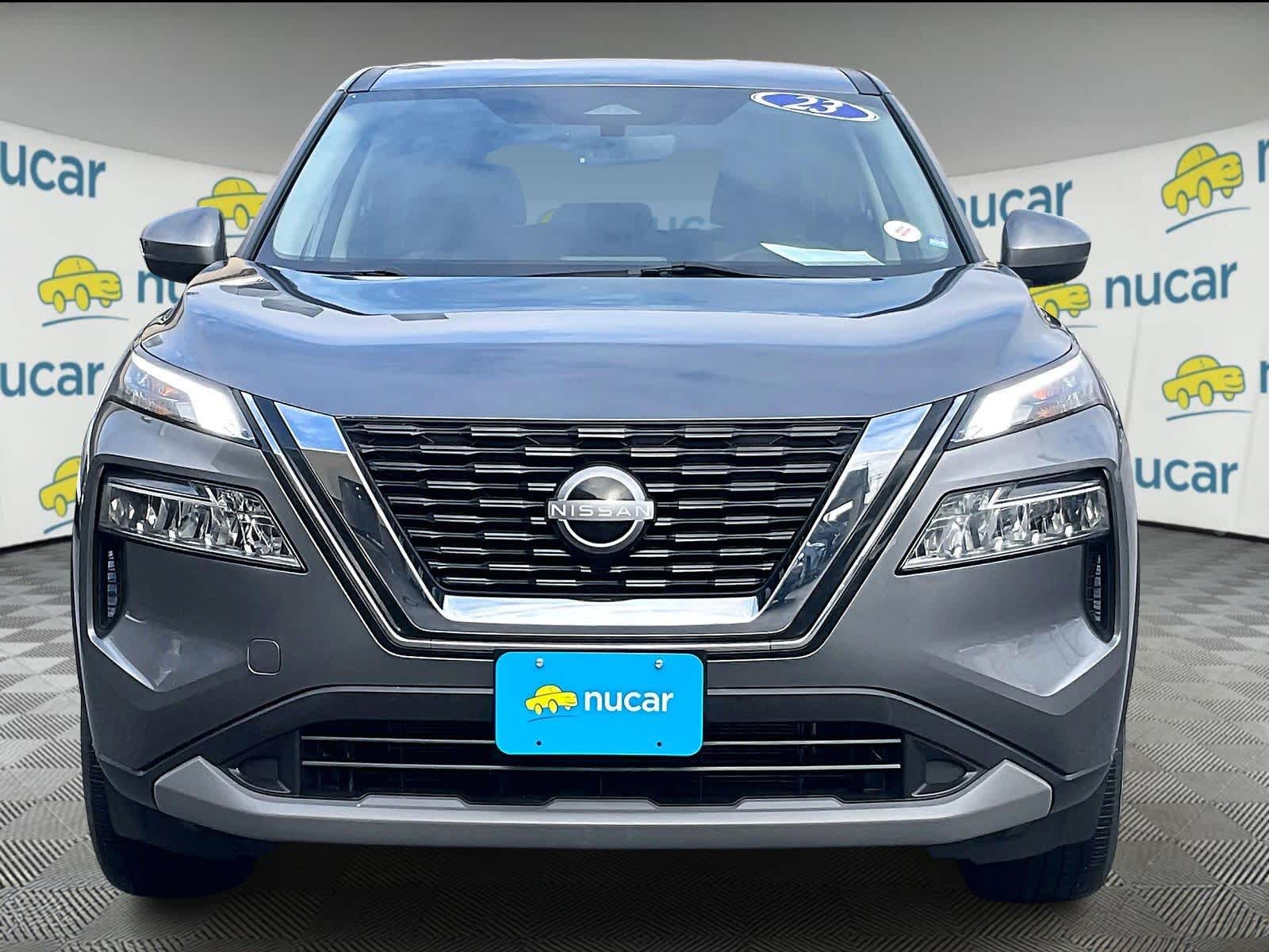 2023 Nissan Rogue SV - Photo 2