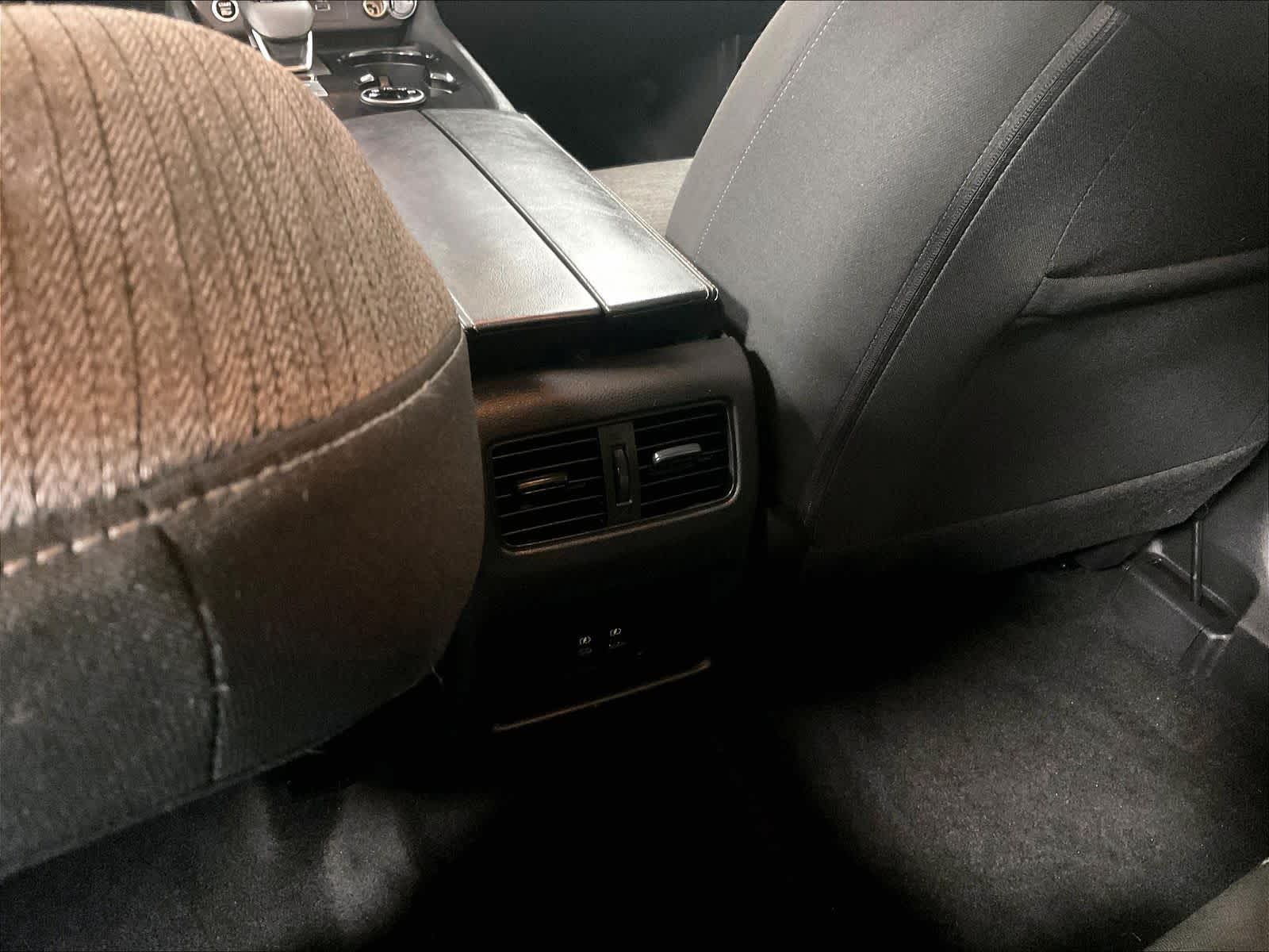 2023 Nissan Rogue SV - Photo 27