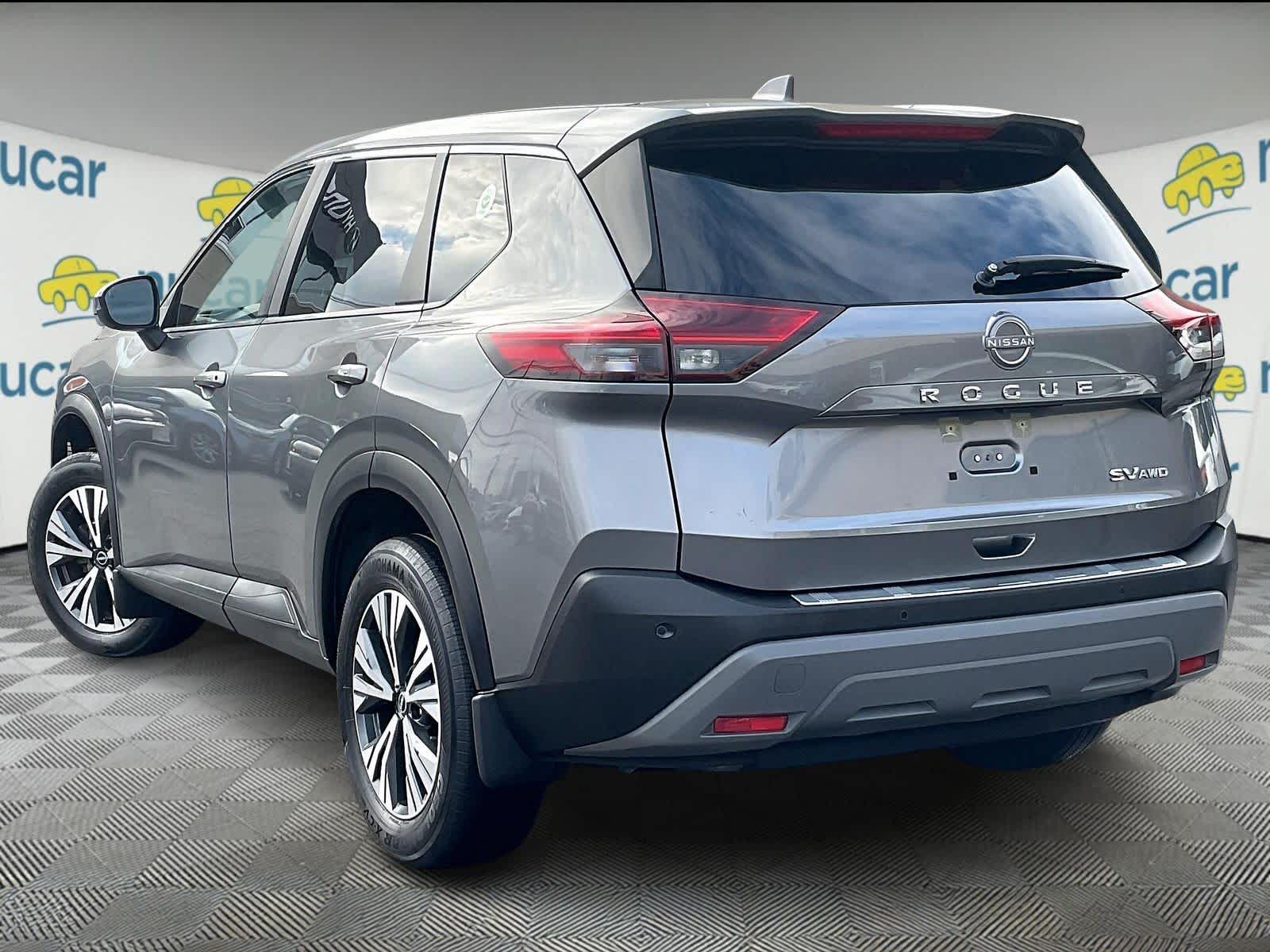 2023 Nissan Rogue SV - Photo 4