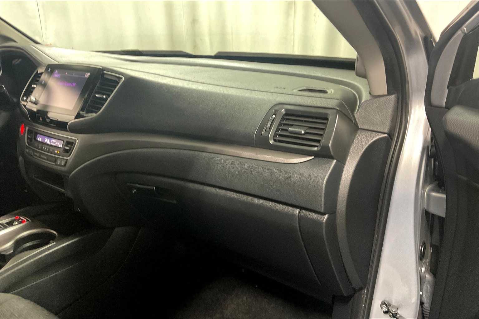 2021 Honda Ridgeline Sport - Photo 13