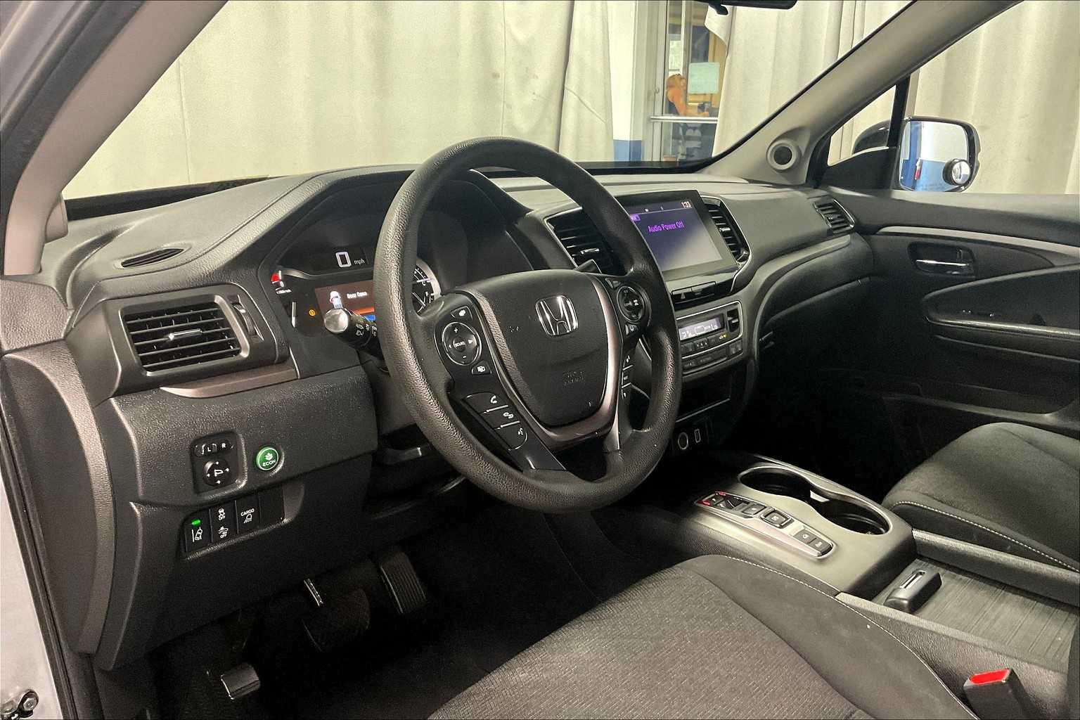 2021 Honda Ridgeline Sport - Photo 8
