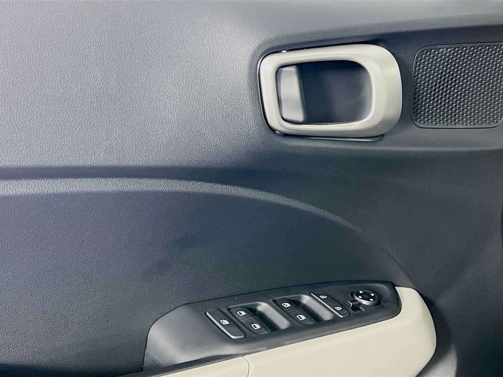 2026 Hyundai Venue SEL - Photo 15