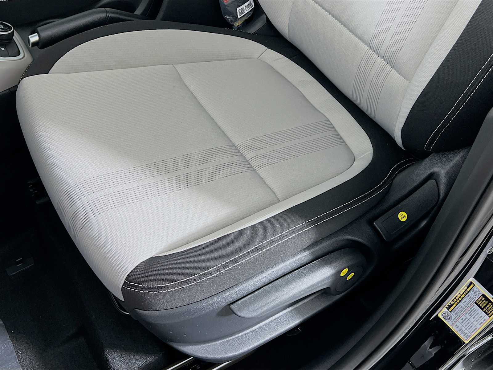 2026 Hyundai Venue SEL - Photo 16