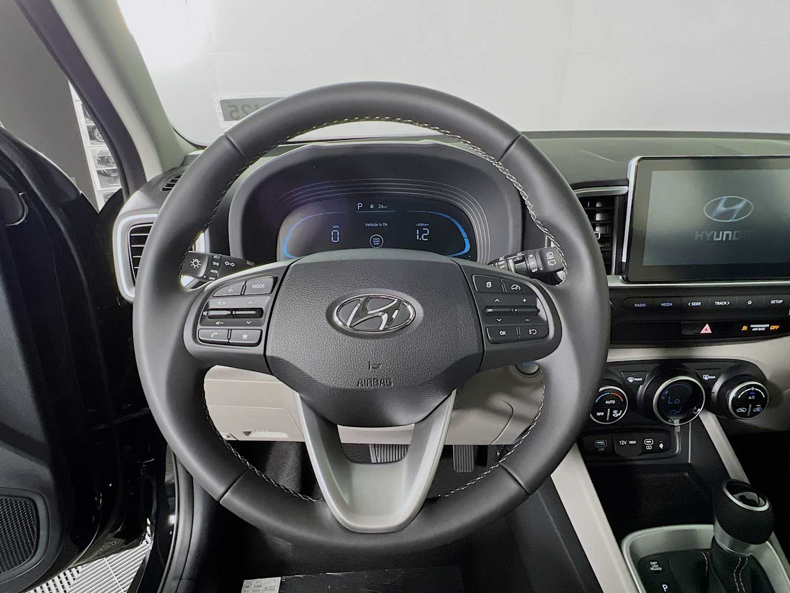 2026 Hyundai Venue SEL - Photo 7