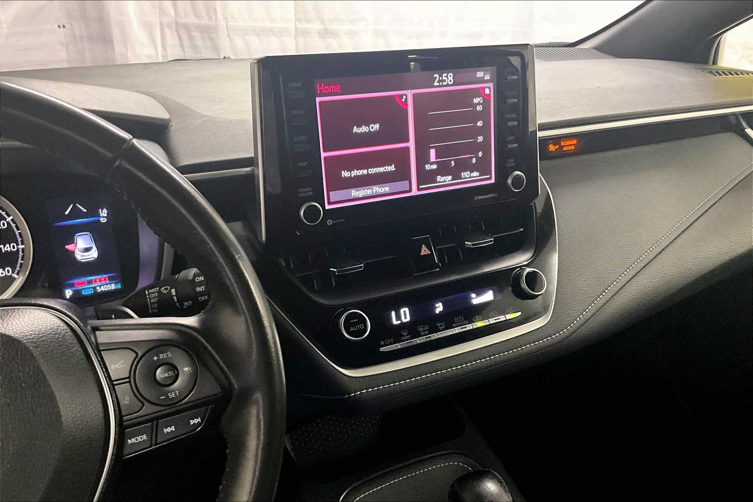 2022 Toyota Corolla SE - Photo 18