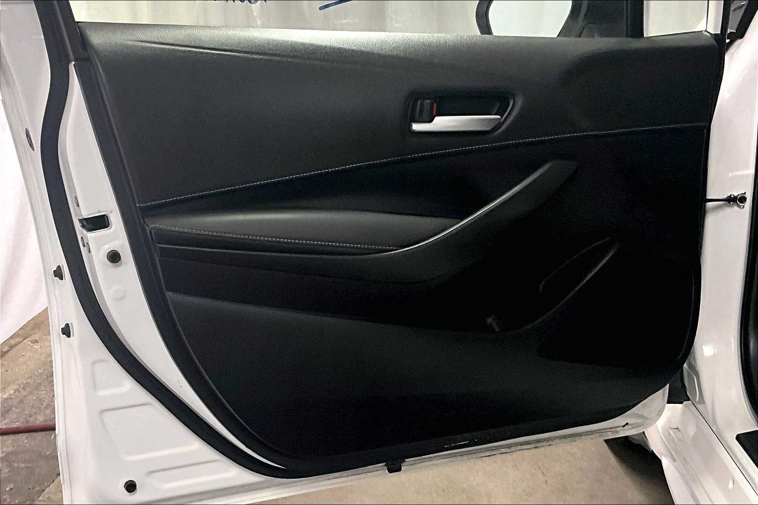 2022 Toyota Corolla SE - Photo 9
