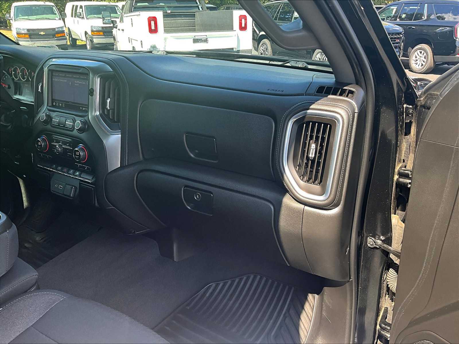 2019 Chevrolet Silverado 1500 LT - Photo 13