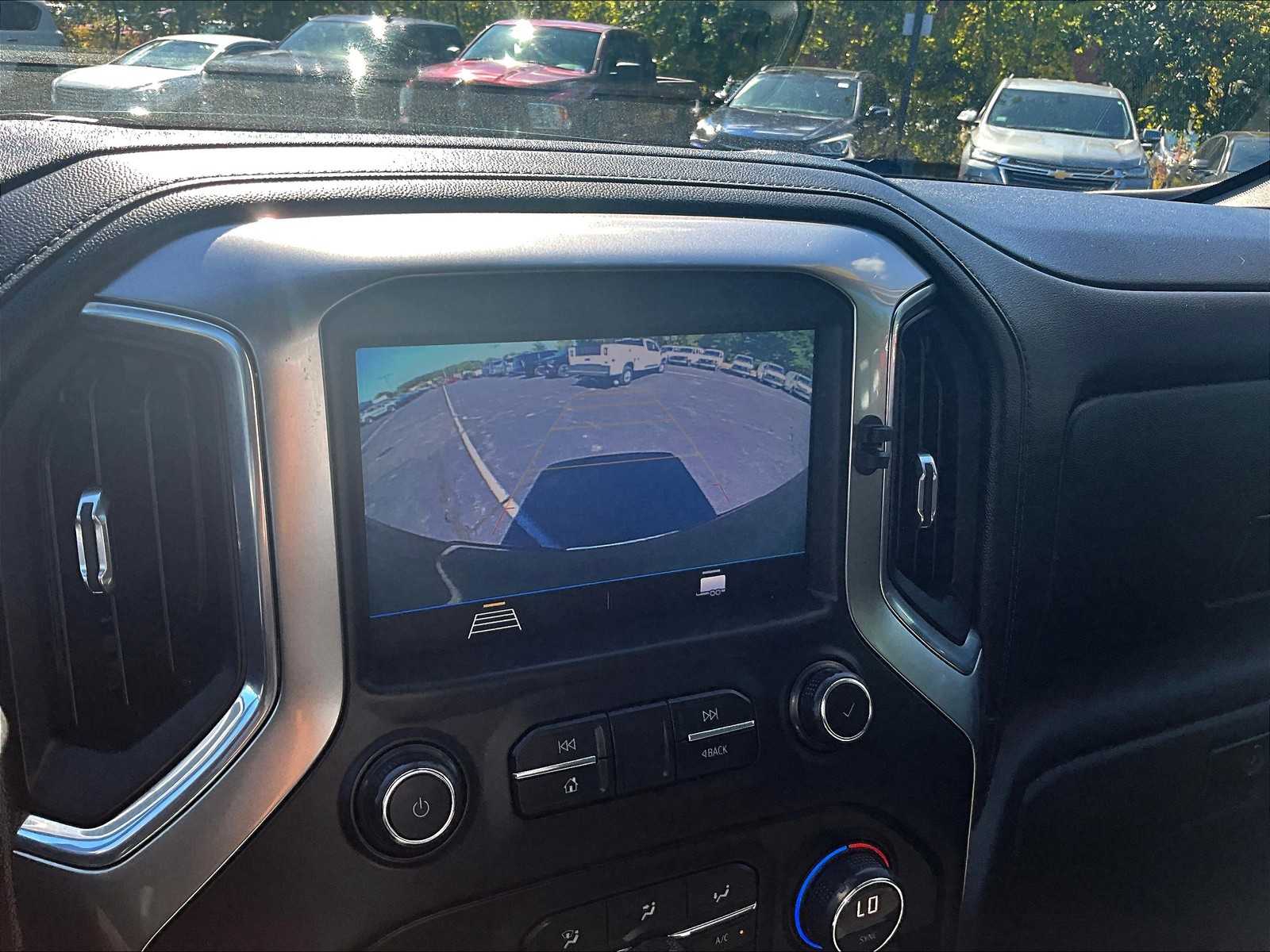2019 Chevrolet Silverado 1500 LT - Photo 18