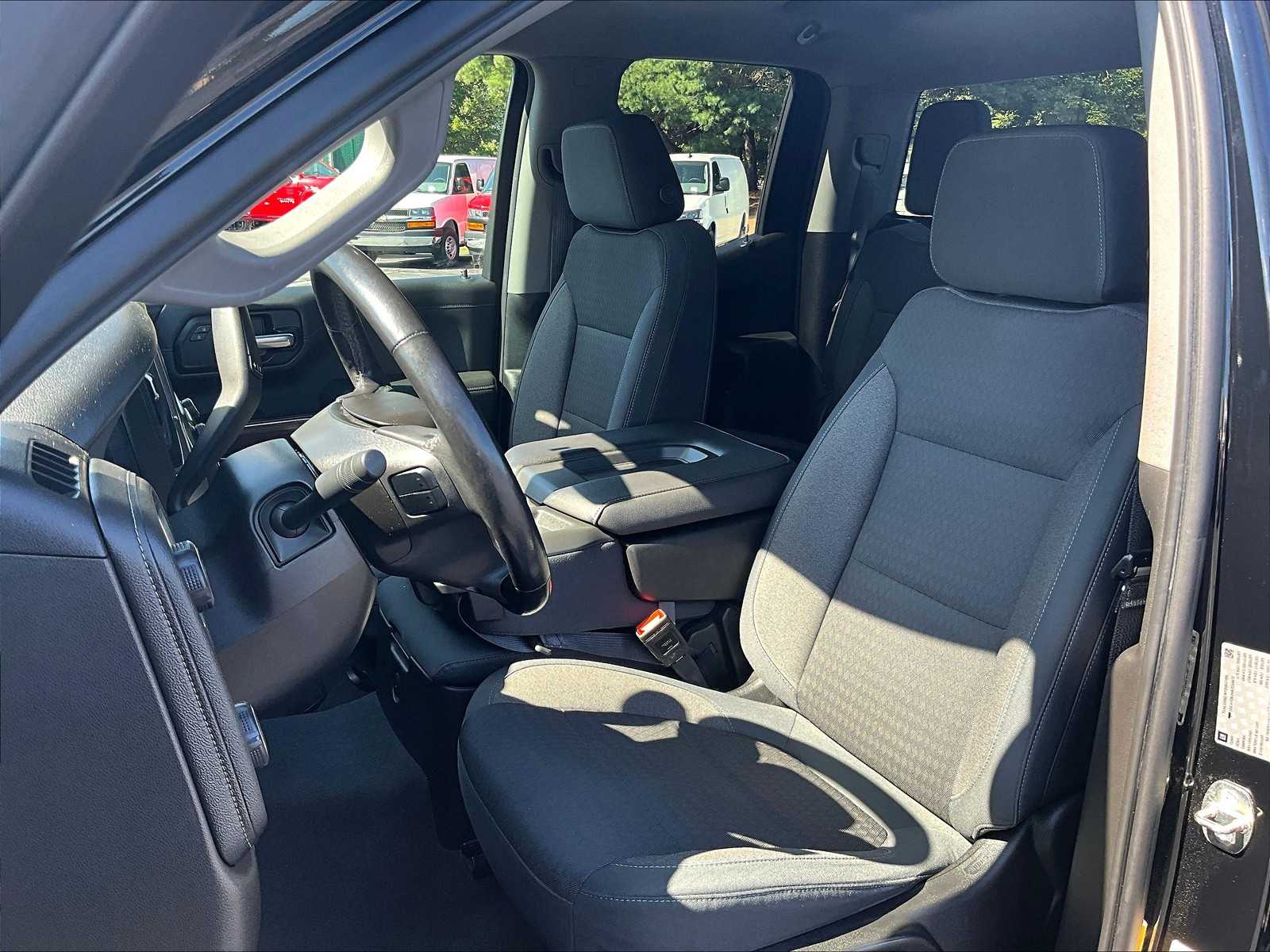2019 Chevrolet Silverado 1500 LT - Photo 10
