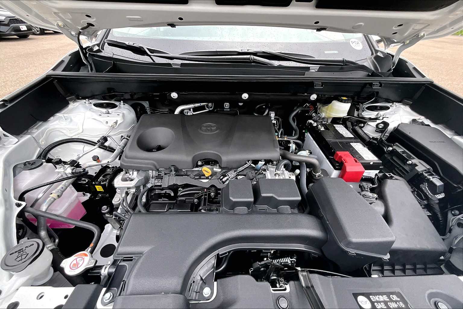 2025 Toyota RAV4 LE - Photo 16