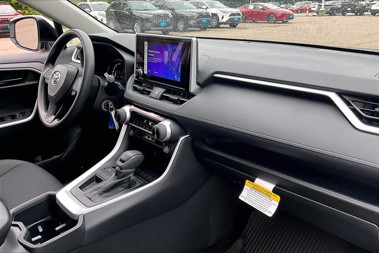 2025 Toyota RAV4 LE - Photo 10