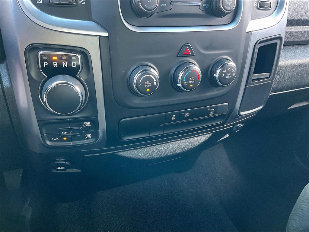 2024 Ram 1500 Classic Warlock - Photo 24