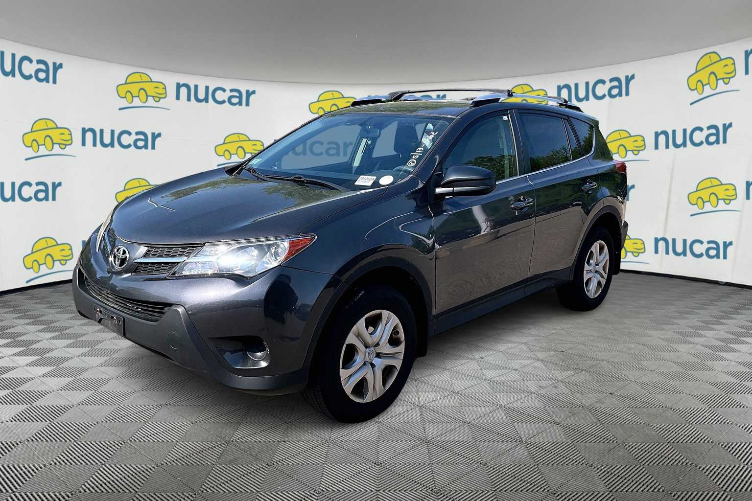 2014 Toyota RAV4 LE - Photo 2