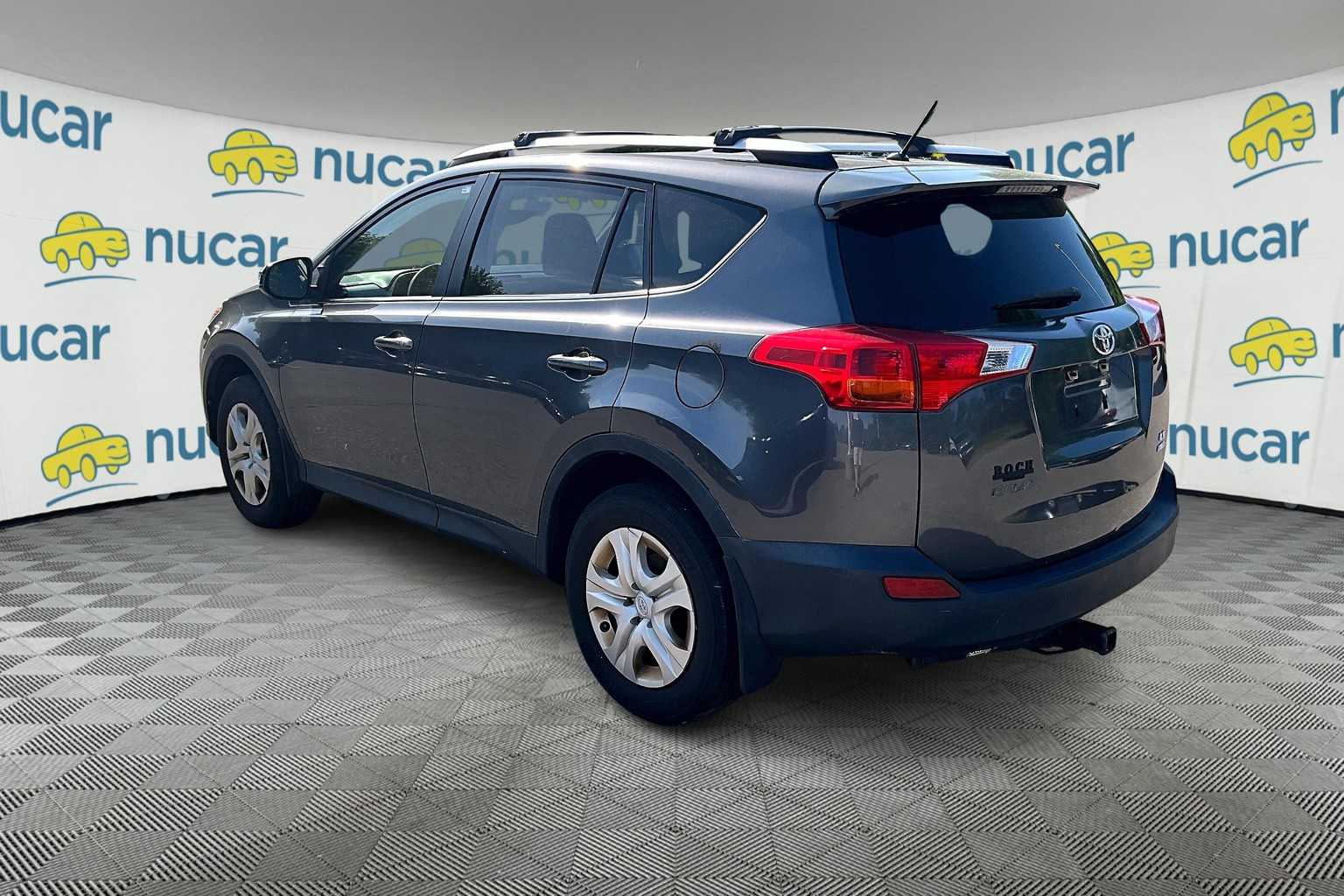 2014 Toyota RAV4 LE - Photo 3