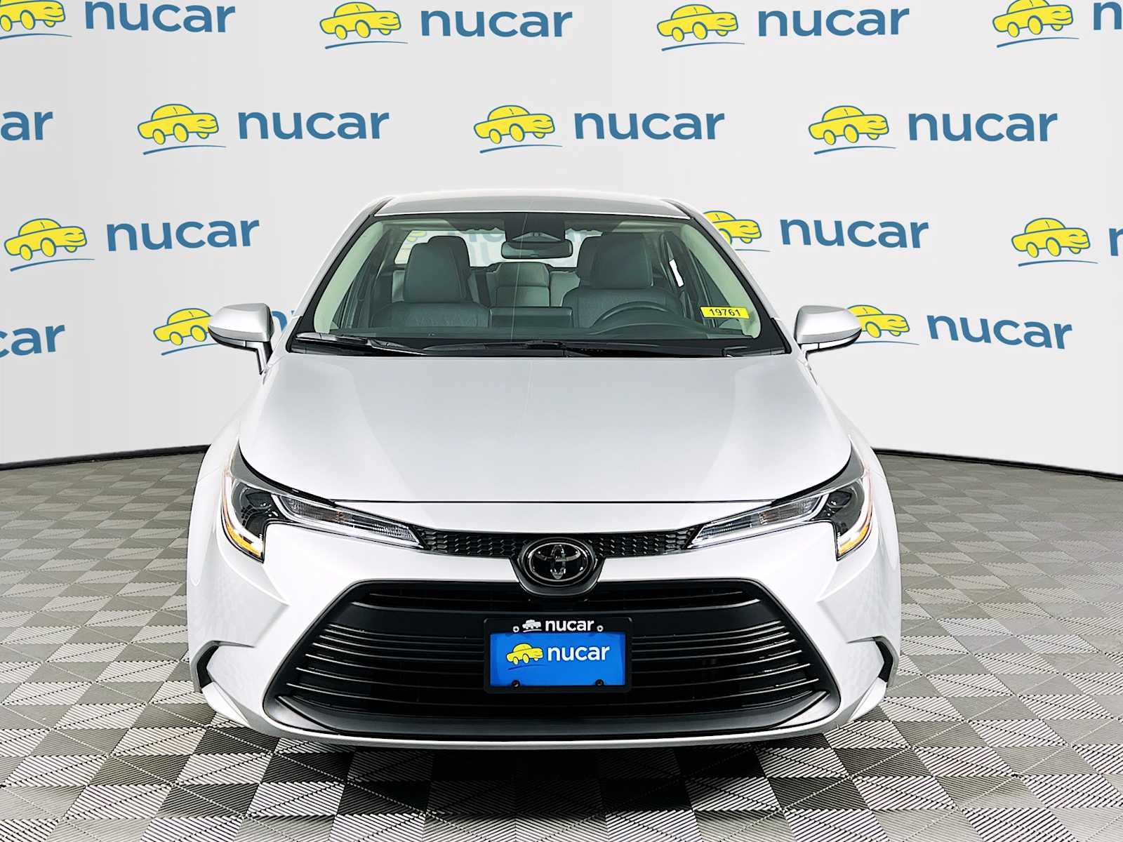 2025 Toyota Corolla LE - Photo 2