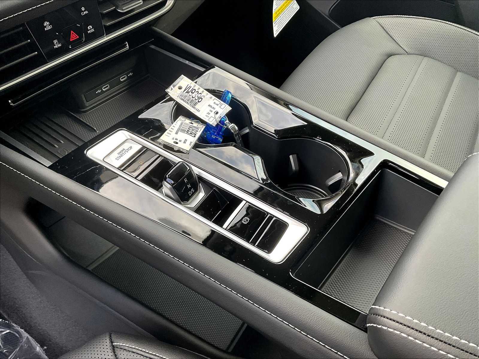 2026 Volkswagen Atlas 2.0T SEL - Photo 14