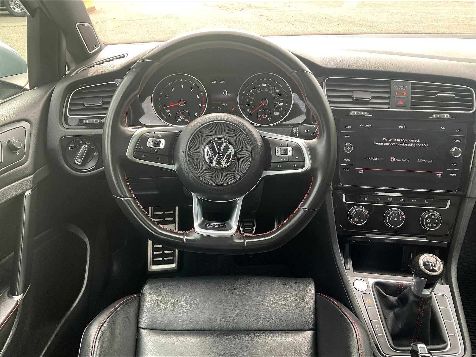 2019 Volkswagen Golf GTI SE - Photo 17
