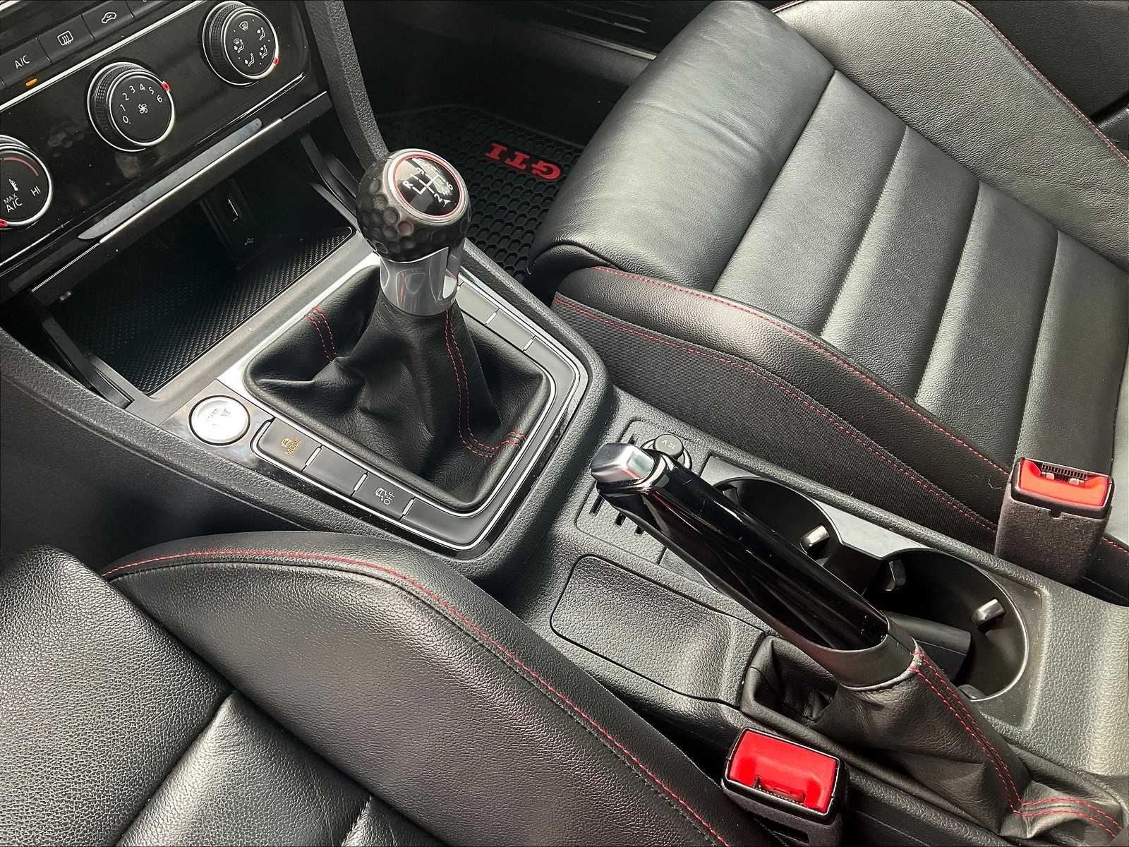 2019 Volkswagen Golf GTI SE - Photo 20