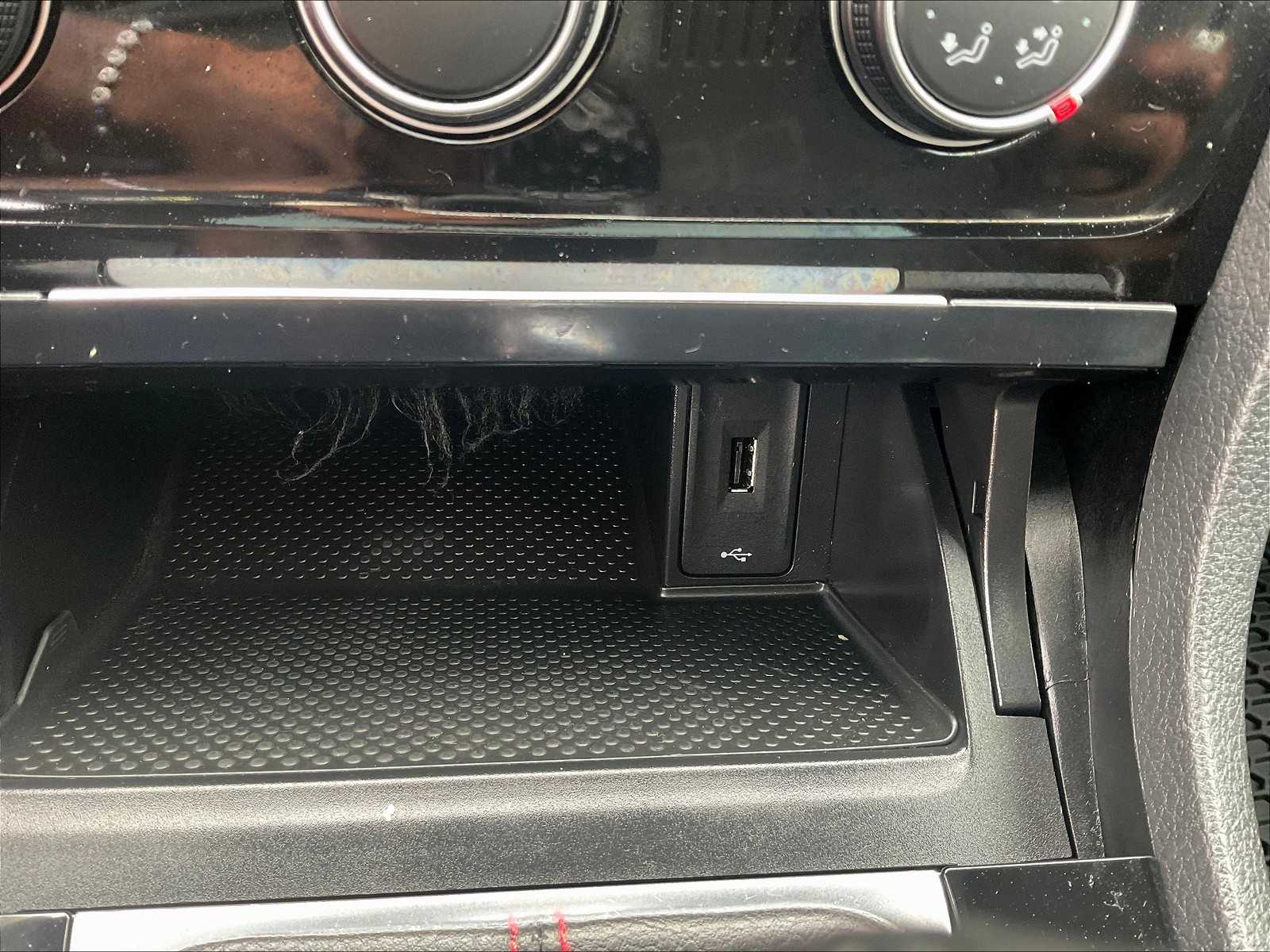 2019 Volkswagen Golf GTI SE - Photo 26
