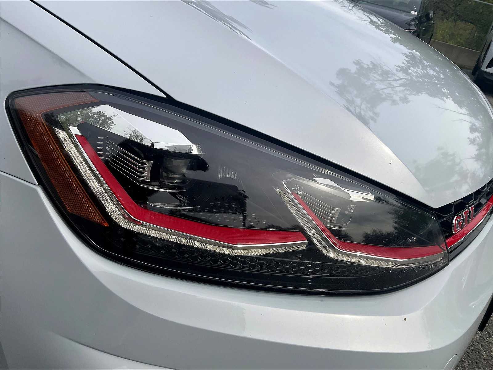 2019 Volkswagen Golf GTI SE - Photo 32