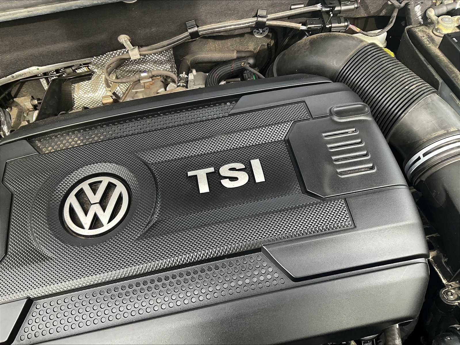 2019 Volkswagen Golf GTI SE - Photo 34