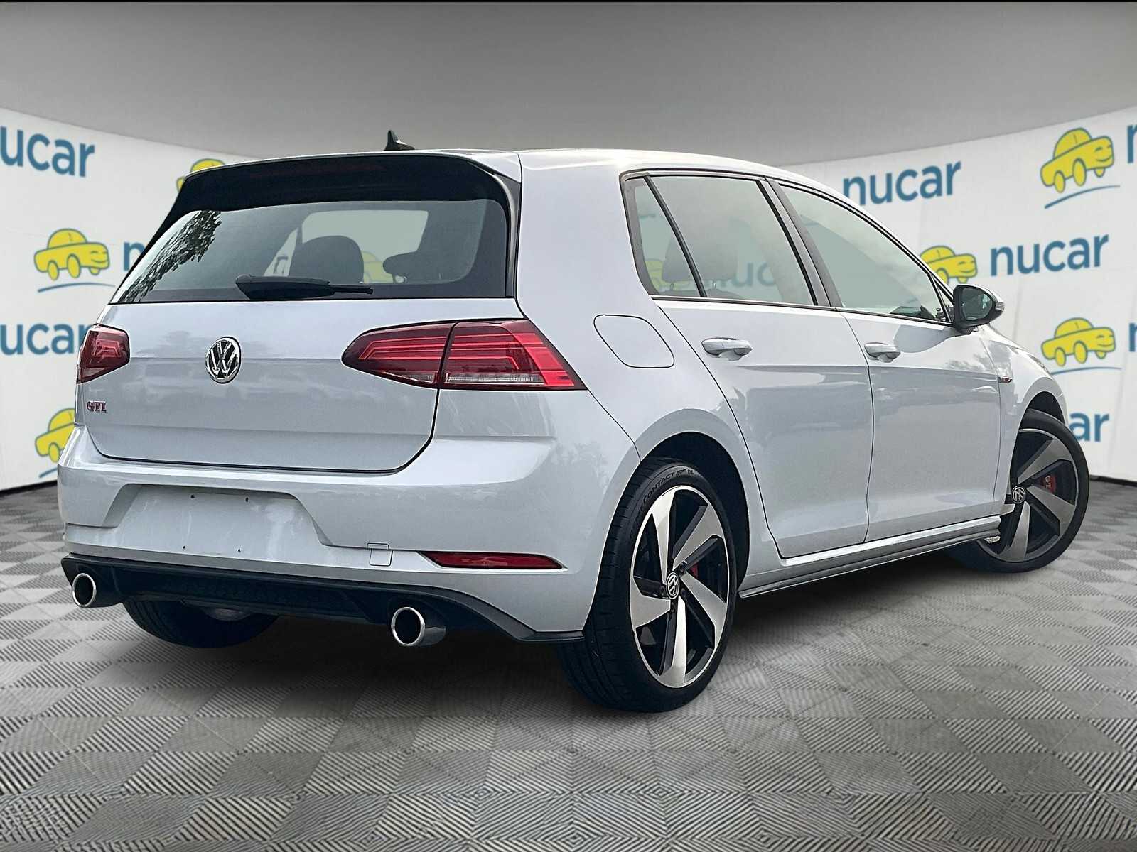 2019 Volkswagen Golf GTI SE - Photo 6