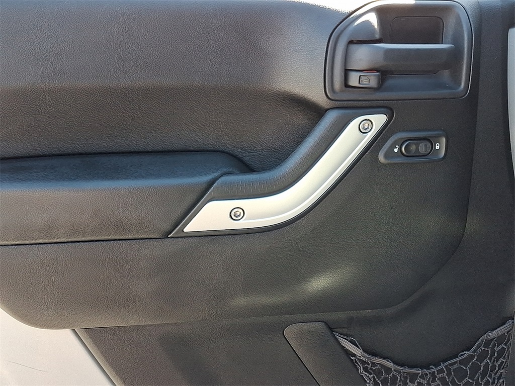 2016 Jeep Wrangler Unlimited Rubicon - Photo 13