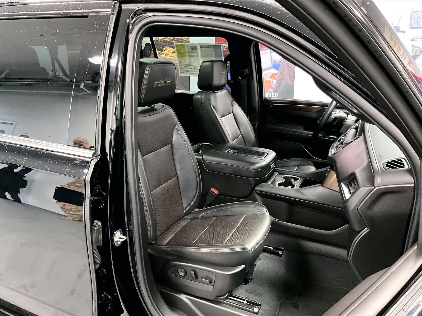 2023 Chevrolet Suburban High Country - Photo 11