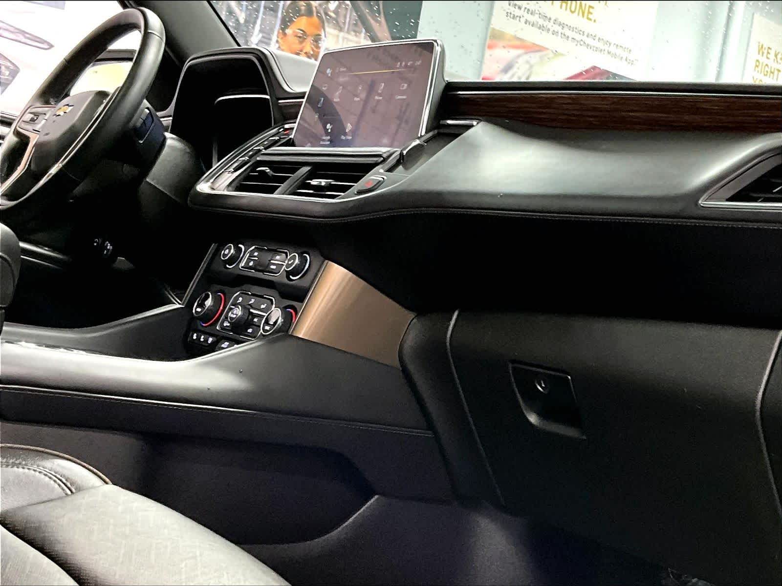 2023 Chevrolet Suburban High Country - Photo 14