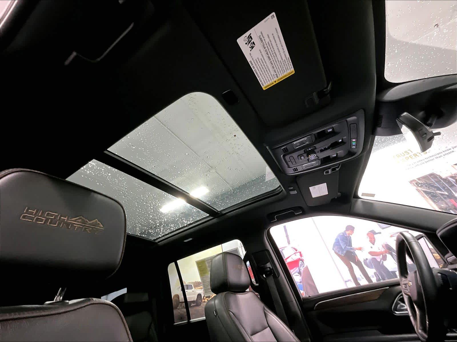 2023 Chevrolet Suburban High Country - Photo 23