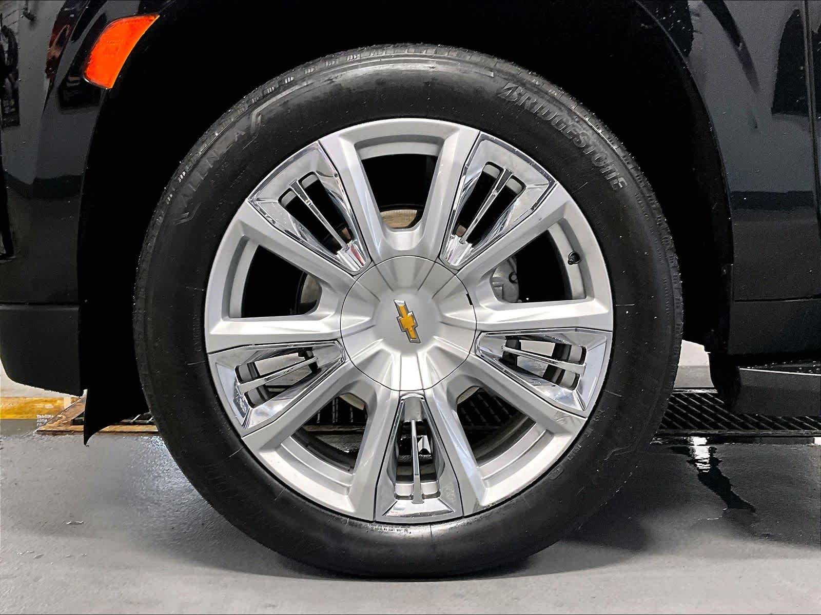 2023 Chevrolet Suburban High Country - Photo 7