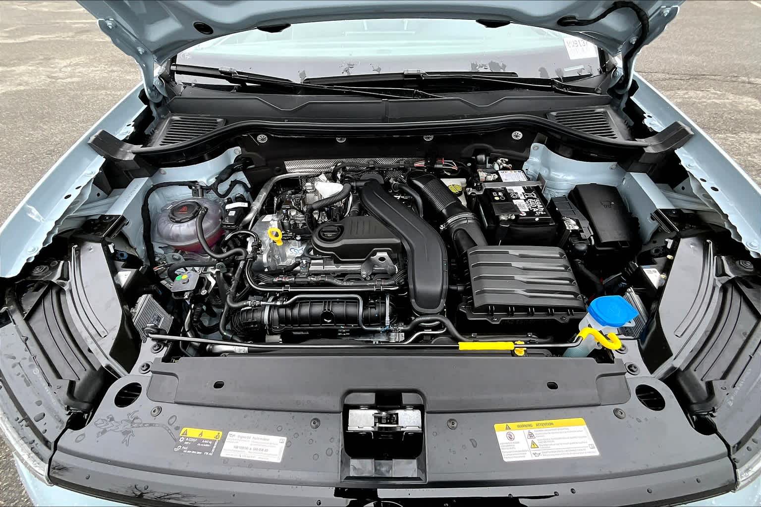 2025 Volkswagen Taos SE - Photo 16