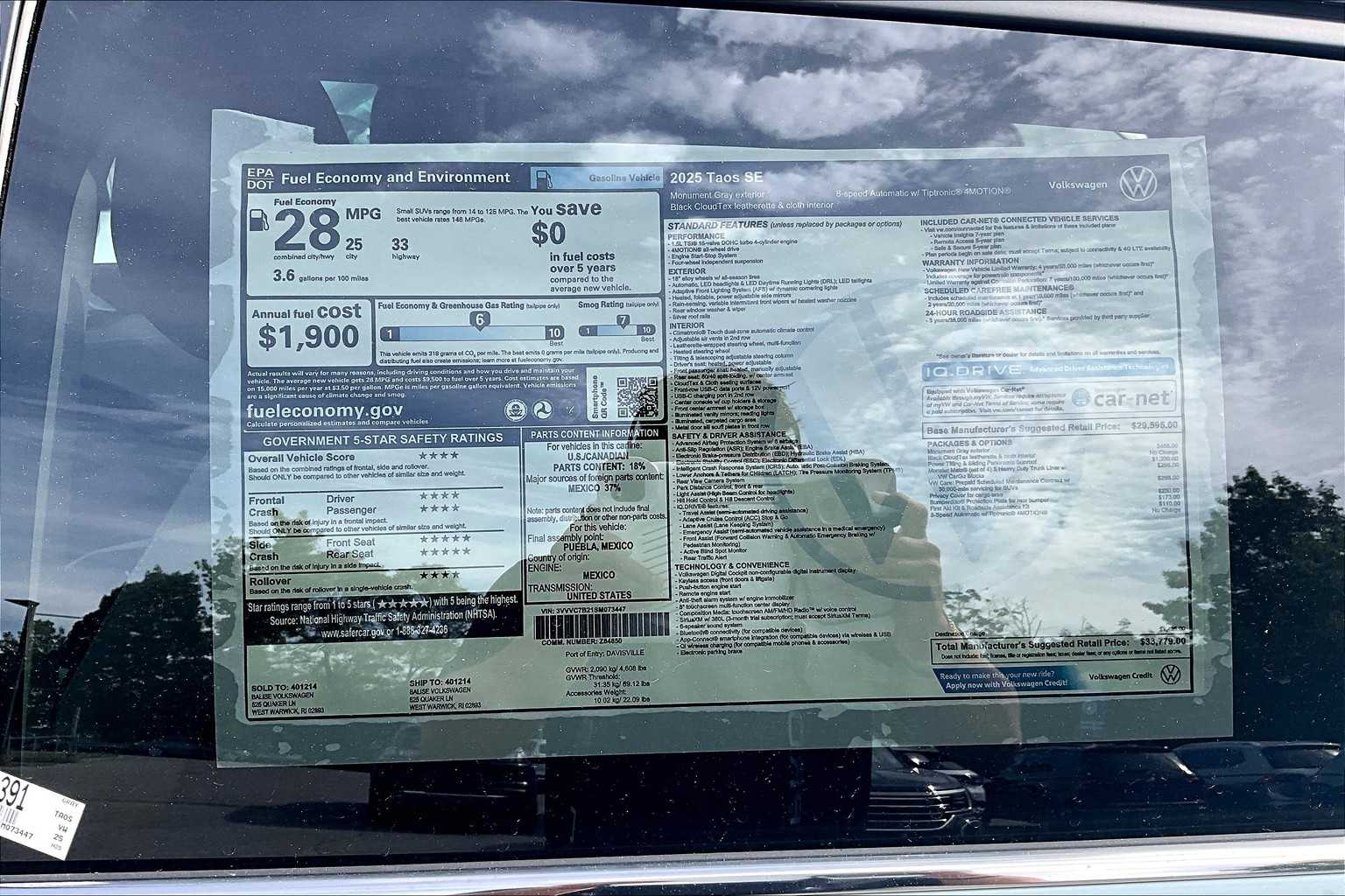 2025 Volkswagen Taos SE - Photo 17