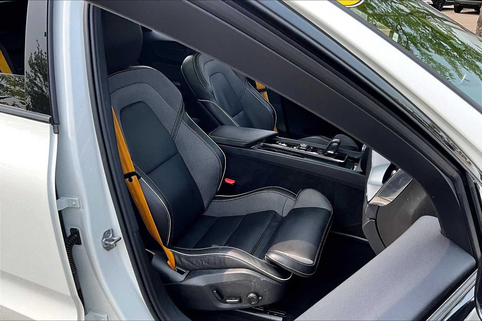 2021 Volvo XC60 Polestar - Photo 11