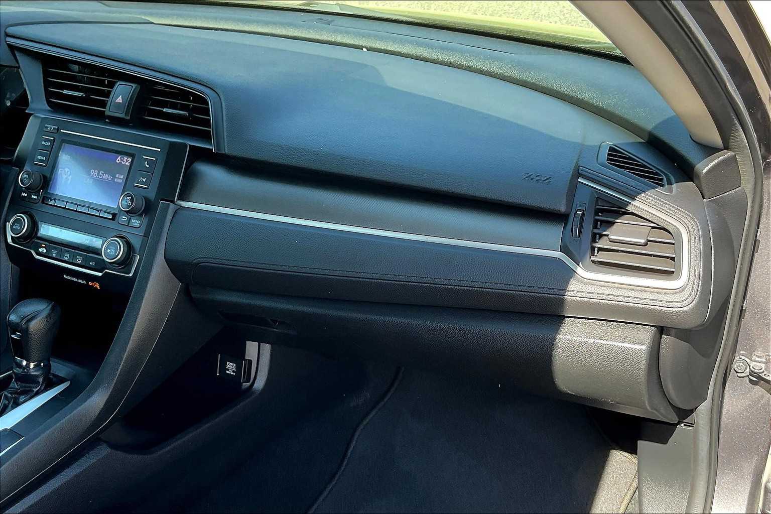 2021 Honda Civic LX - Photo 13