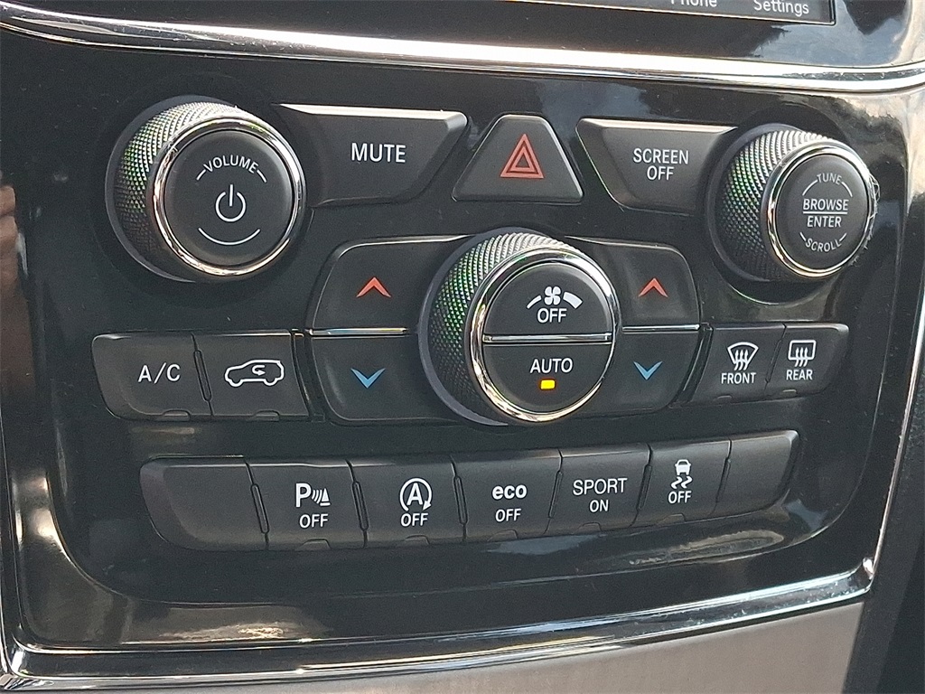 2021 Jeep Grand Cherokee Laredo X - Photo 17