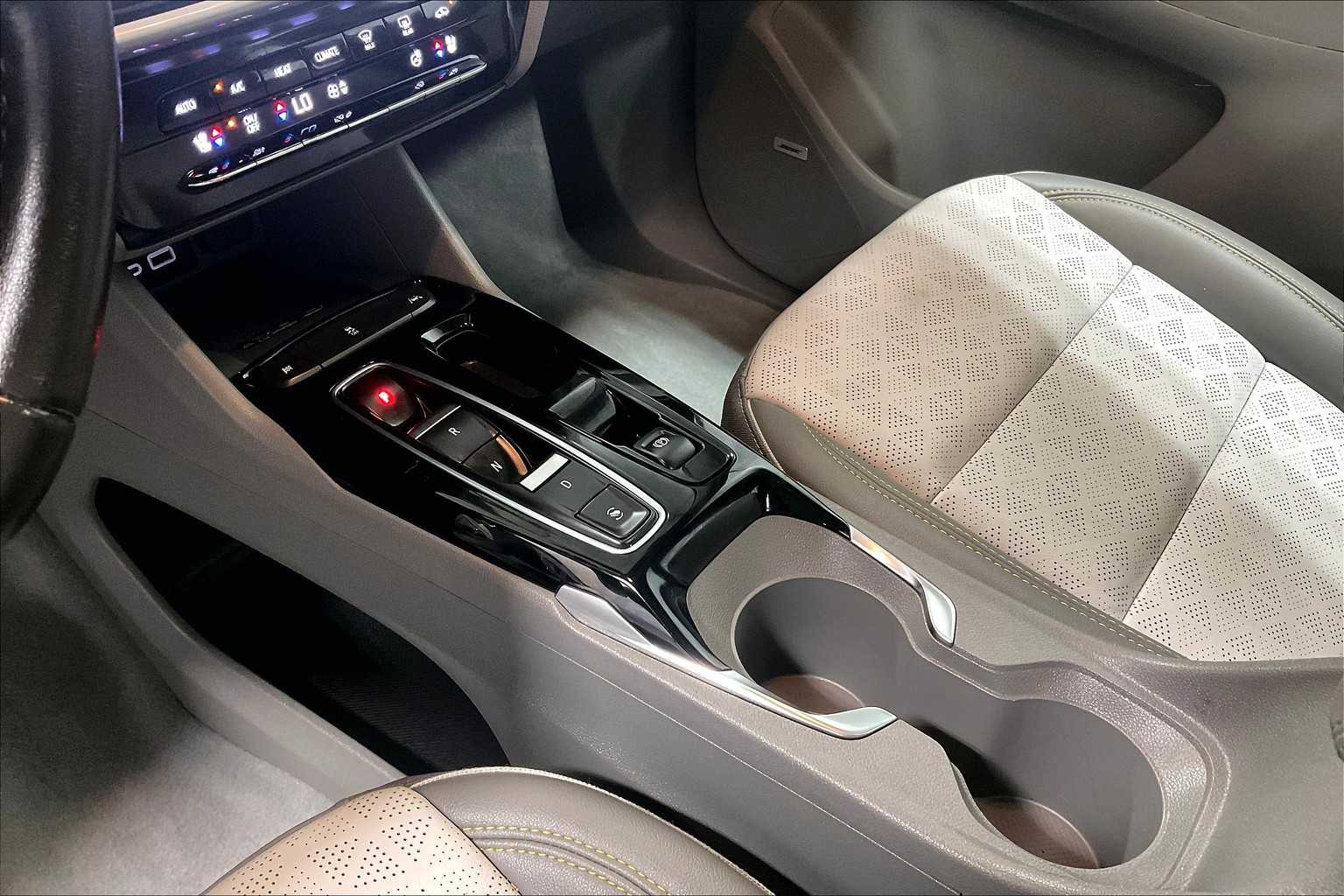 2022 Chevrolet Bolt EUV Premier - Photo 21