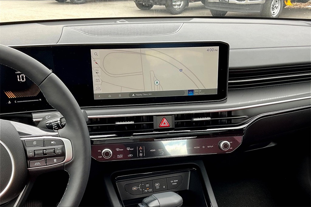 2025 Kia K5 GT-Line - Photo 13