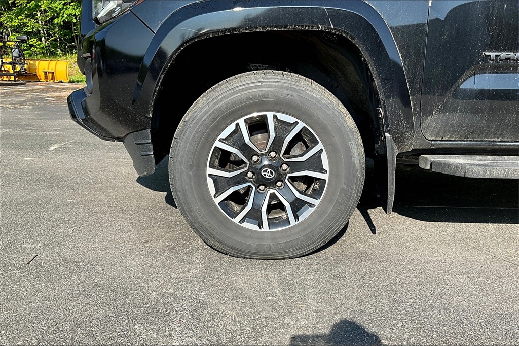 2021 Toyota Tacoma TRD Sport - Photo 4
