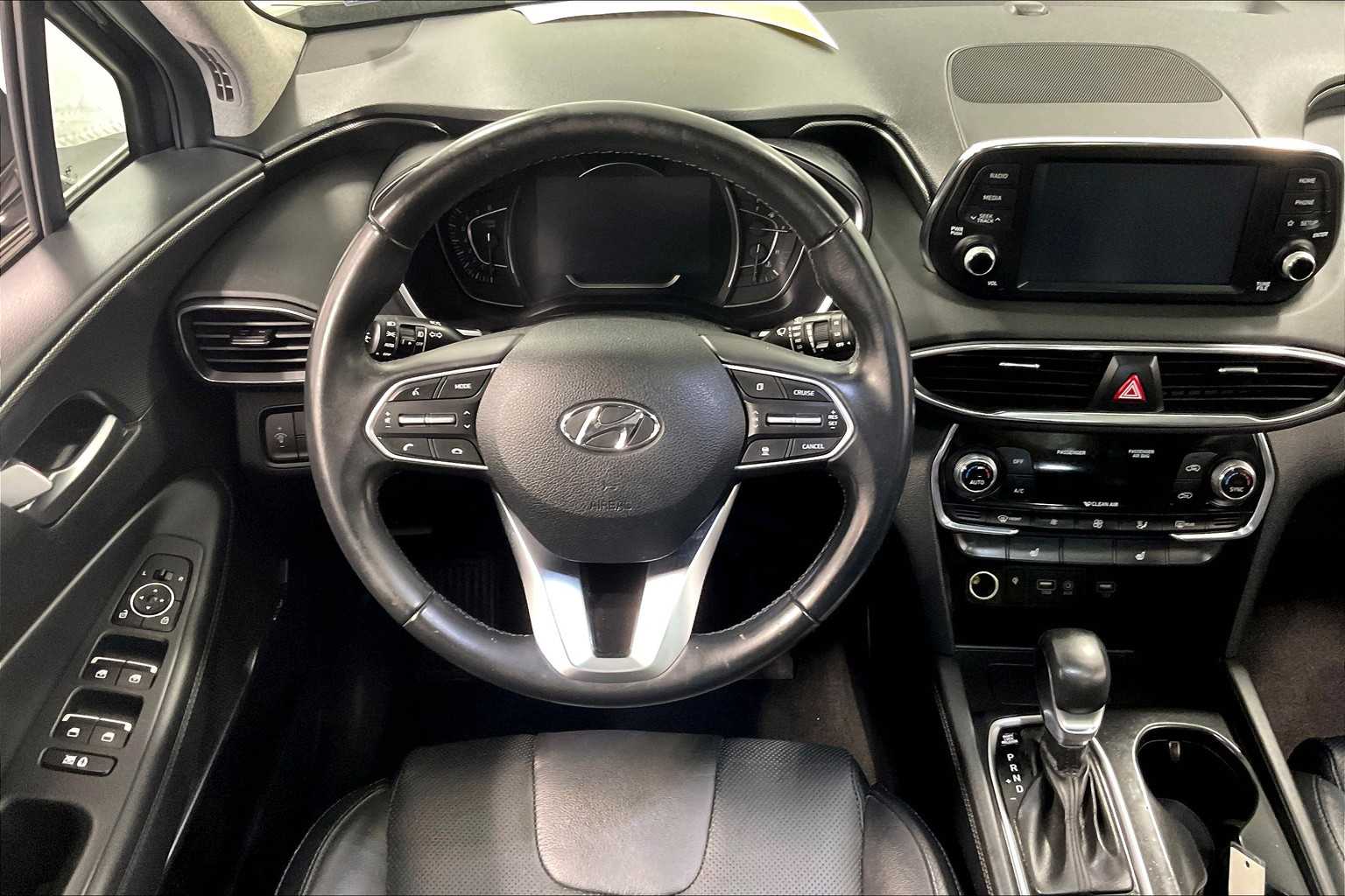 2020 Hyundai Santa Fe SEL - Photo 17