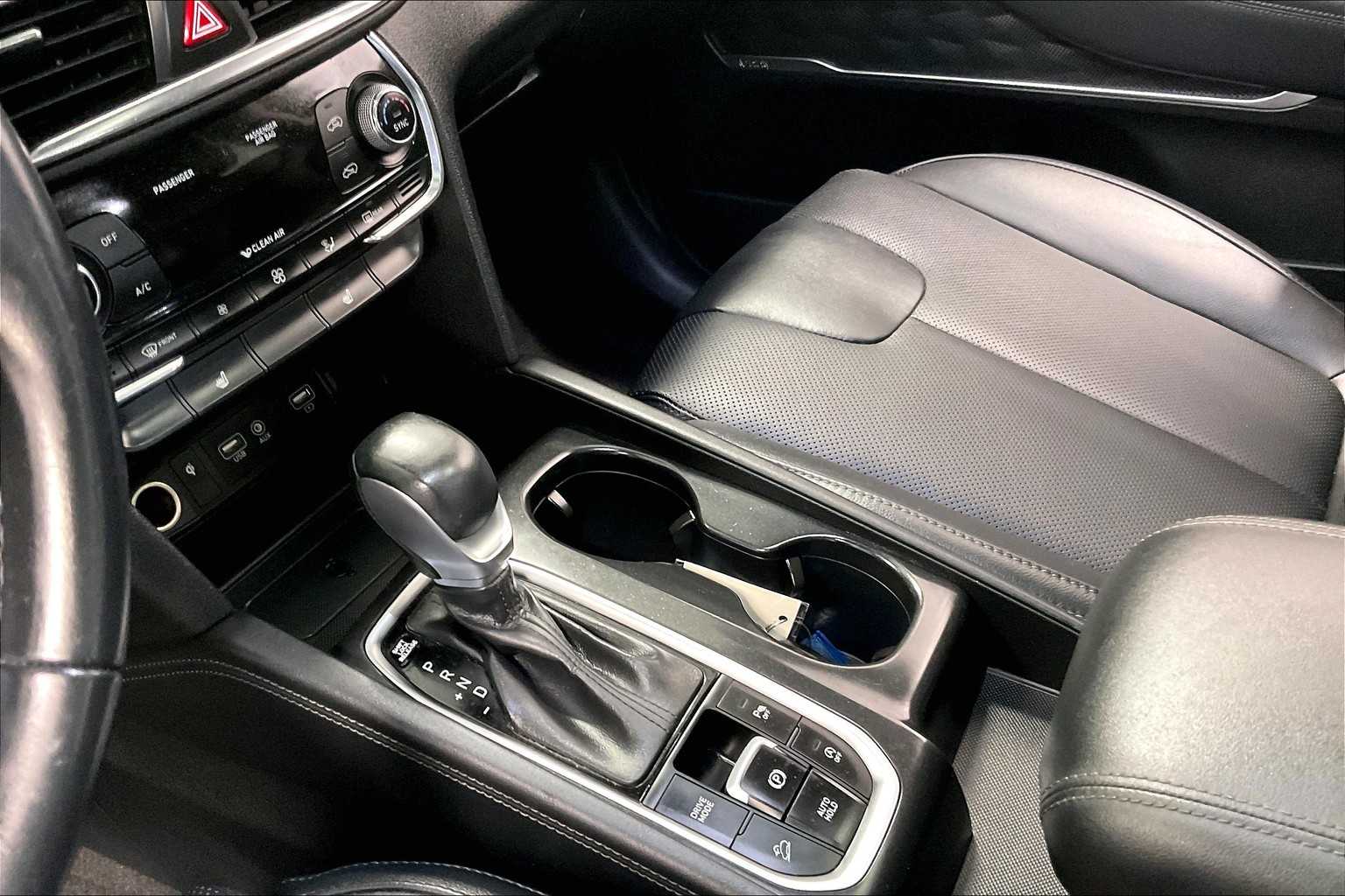 2020 Hyundai Santa Fe SEL - Photo 20