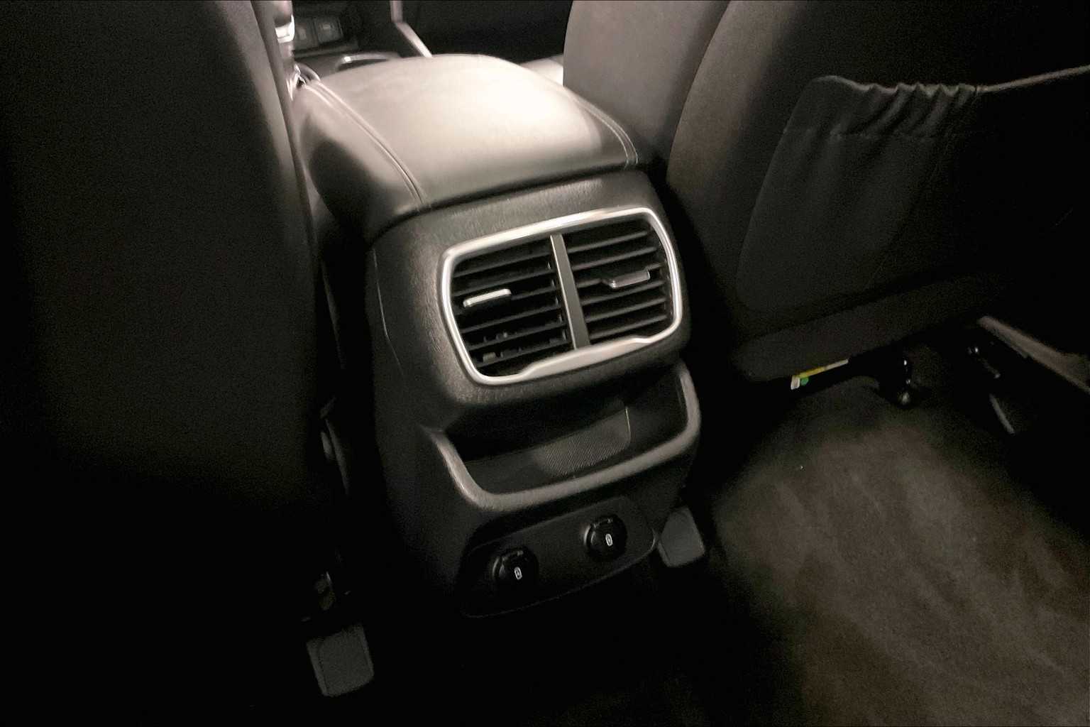 2020 Hyundai Santa Fe SEL - Photo 28