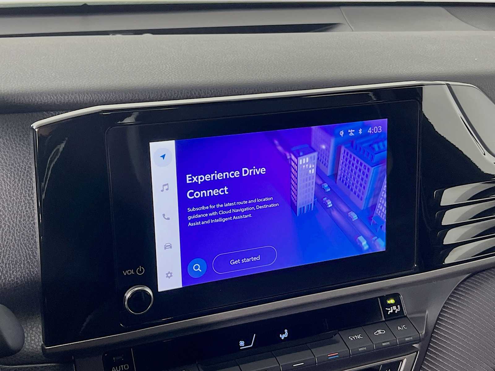 2025 Toyota Camry SE - Photo 13