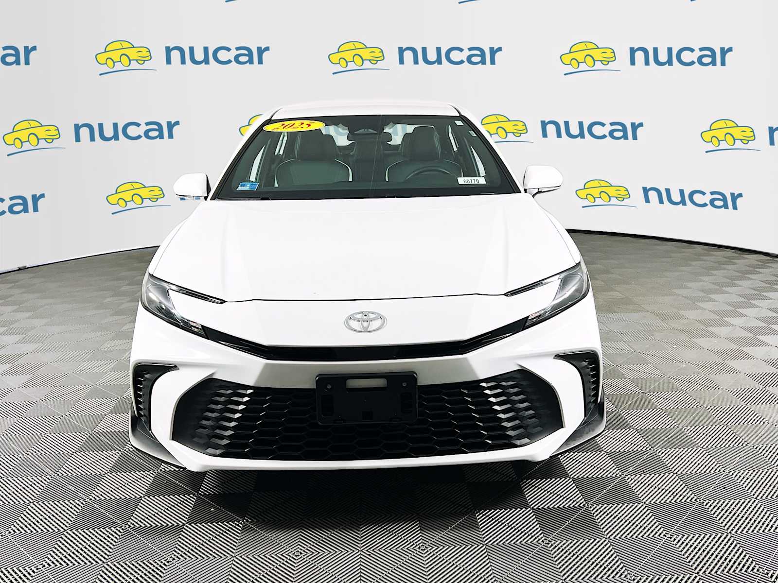 2025 Toyota Camry SE - Photo 2